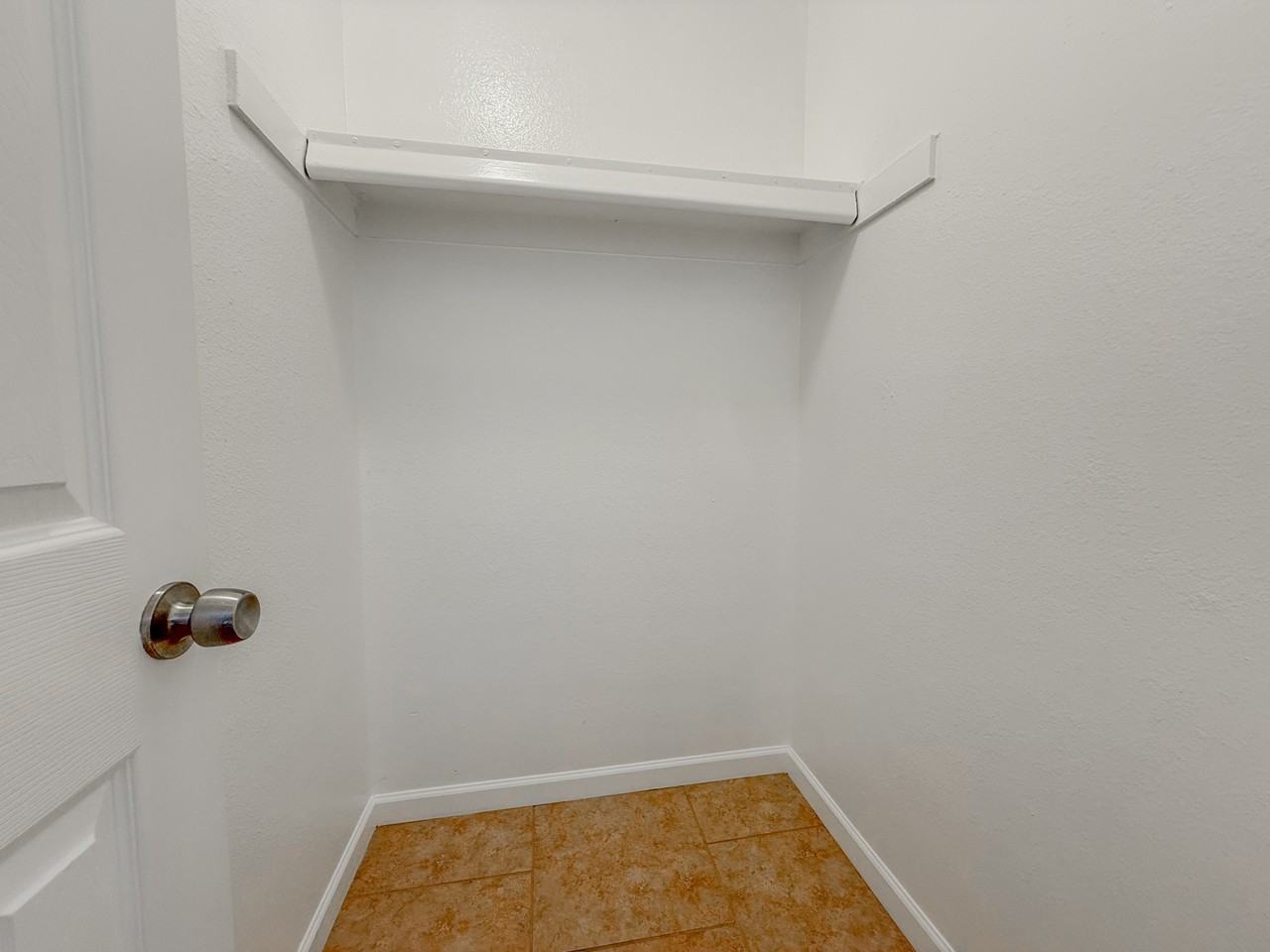 339 N 11Th St - Photo 7 of 34