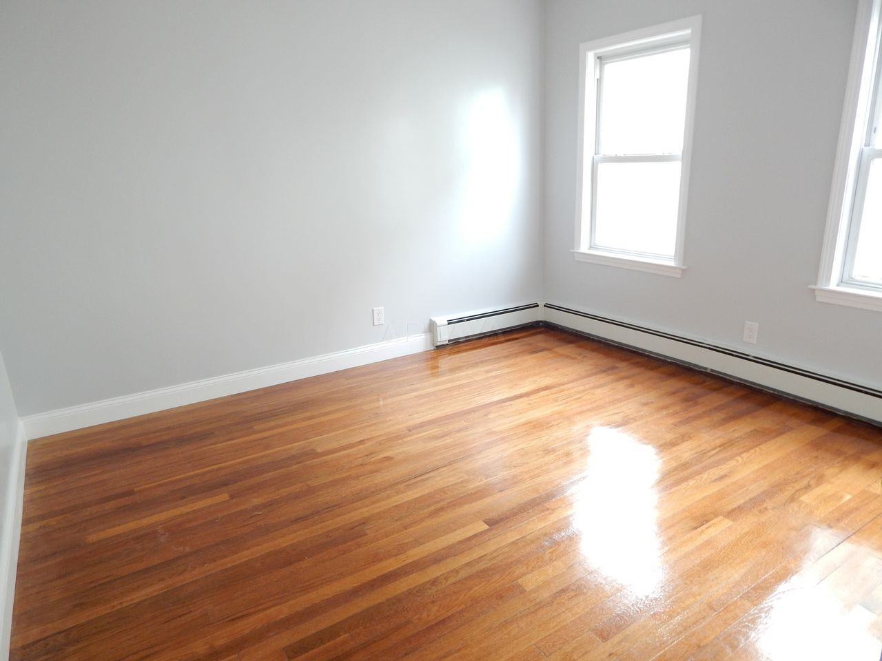 54 Burnside St #54 - Photo 4 of 10