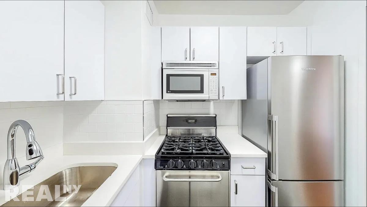 5th Ave #2B - Photo 2 of 5