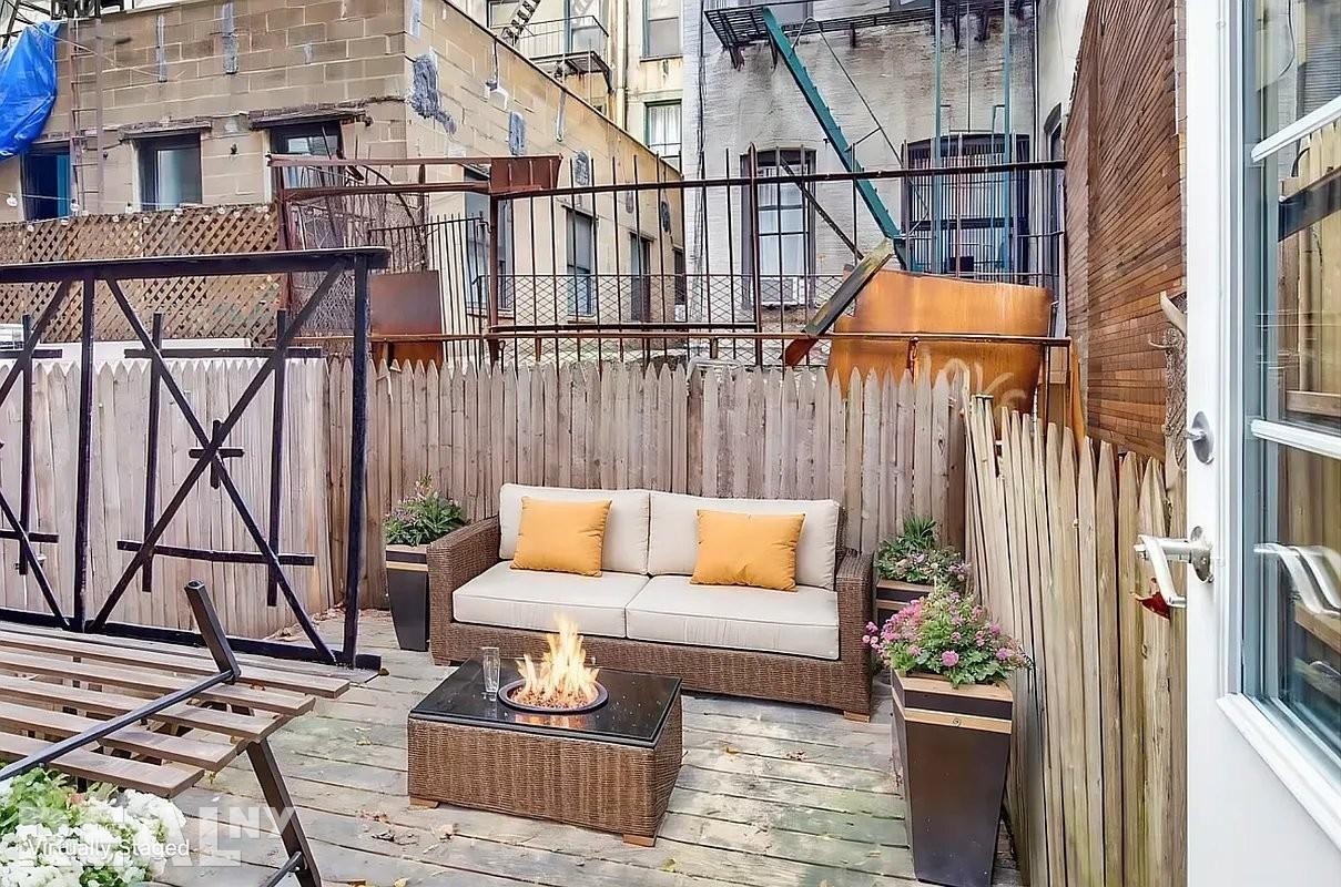 Leroy St #1C - Photo 5 of 6