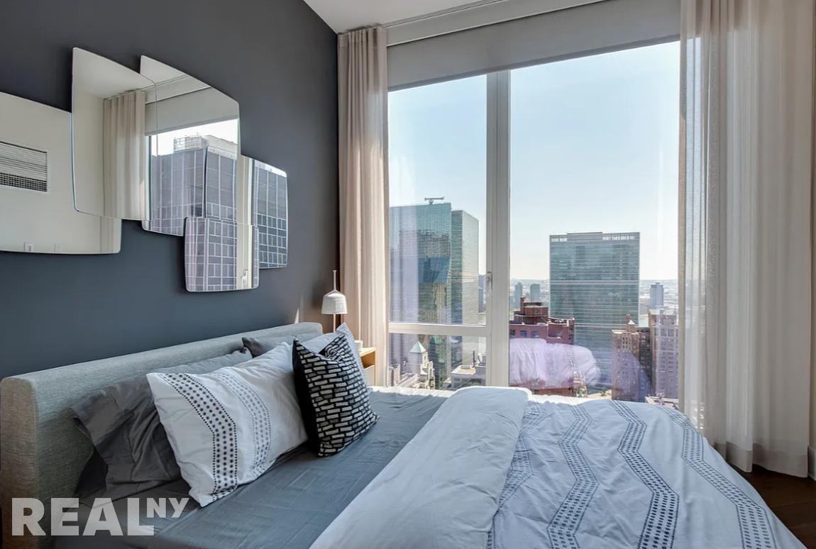 E 44th St #14E - Photo 3 of 7