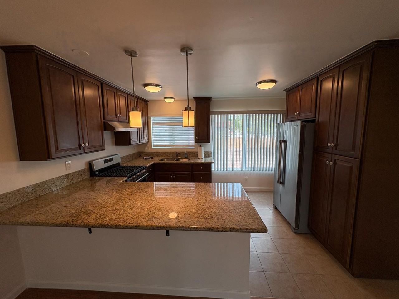 3838 Chamoune Ave - Photo 3 of 20