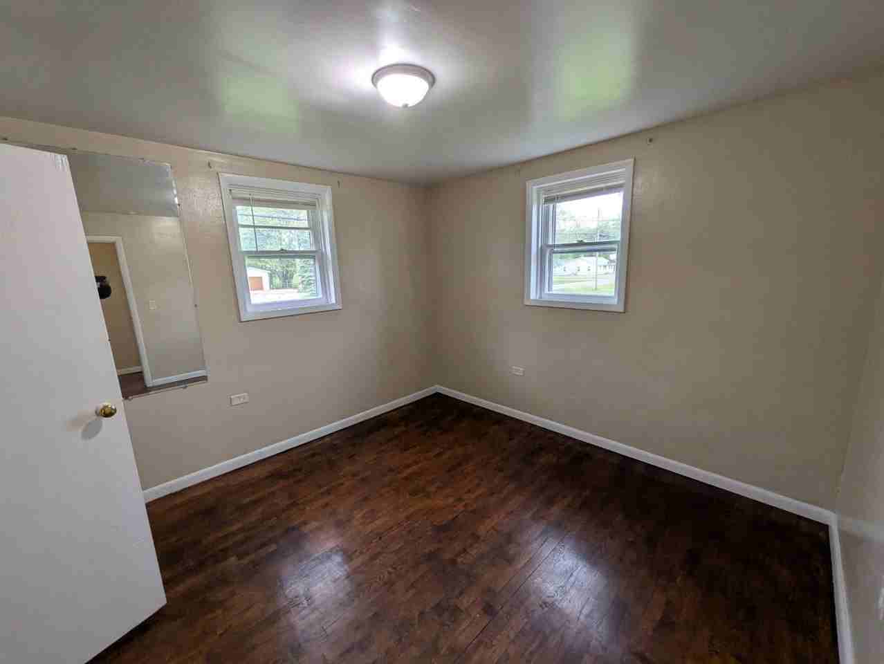 1101 S Pittenger Rd - Photo 3 of 13