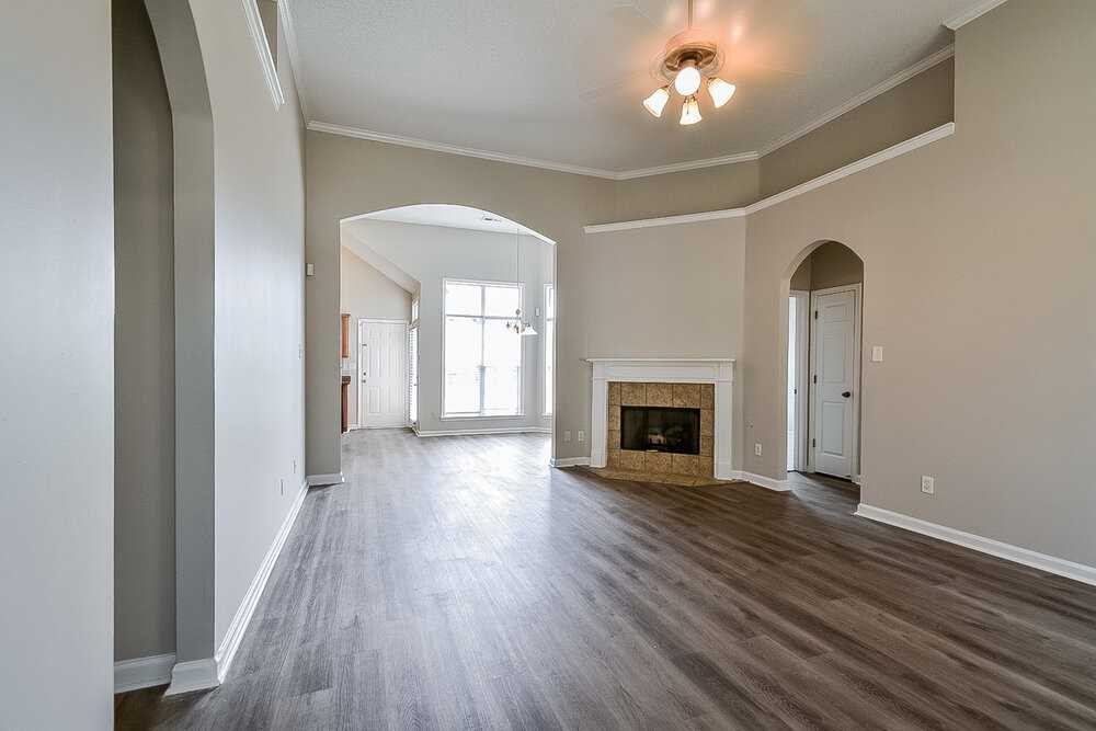 9157 Acadia Pl - Photo 4 of 16