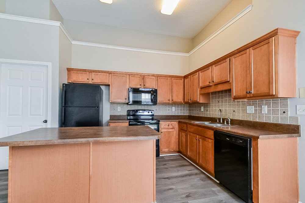 9157 Acadia Pl - Photo 7 of 16