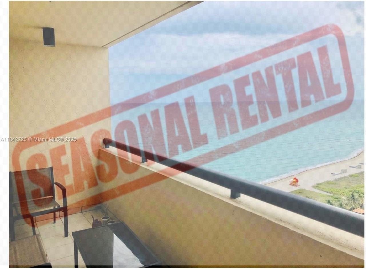 2555 Collins Ave #PH214