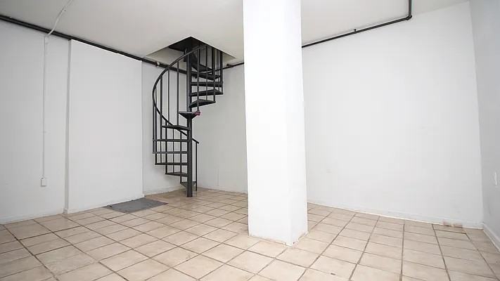 1670 Gates Avenue #102 - Photo 3 of 6