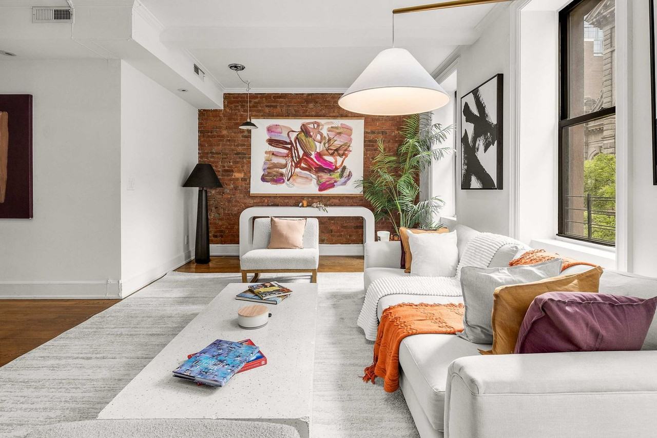 49 West 16th Street - Photo 3 of 20