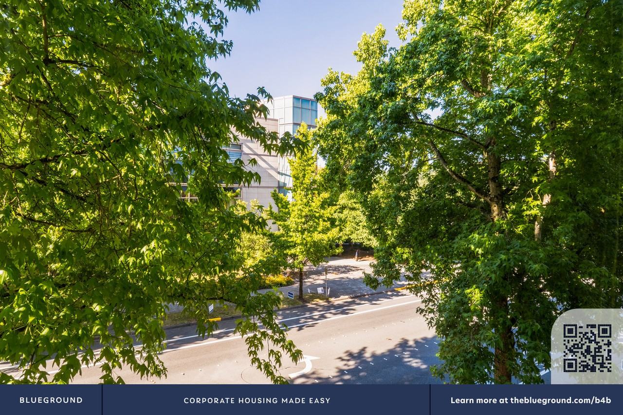 8397 158th Avenue Northeast #885 - Photo 6 of 29