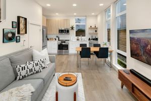 featured image of 319 Malden Ave E