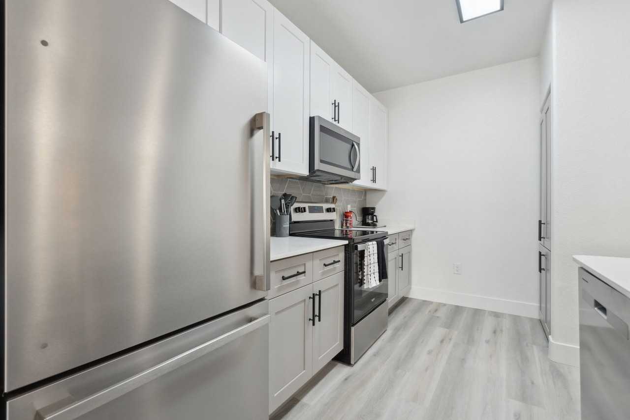 6610 N 93rd Ave #1055571P - Photo 7 of 26