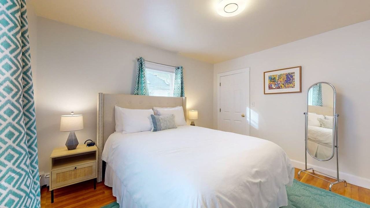 22 Hews St #1238090P - Photo 7 of 13