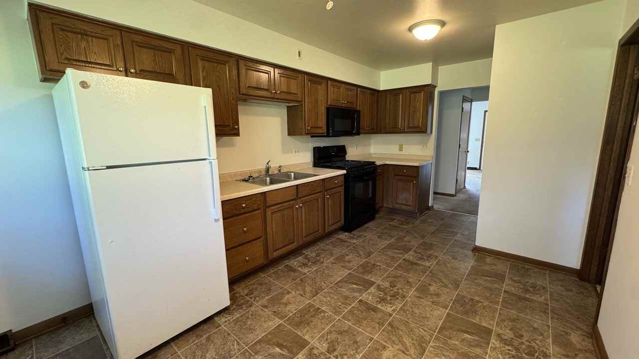 37 West Klubertanz Drive - Photo 2 of 17