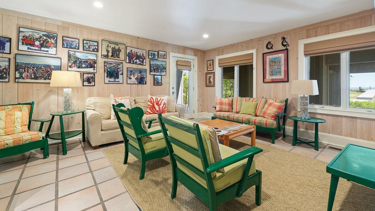 321 Pioneer Loop - Photo 5 of 46