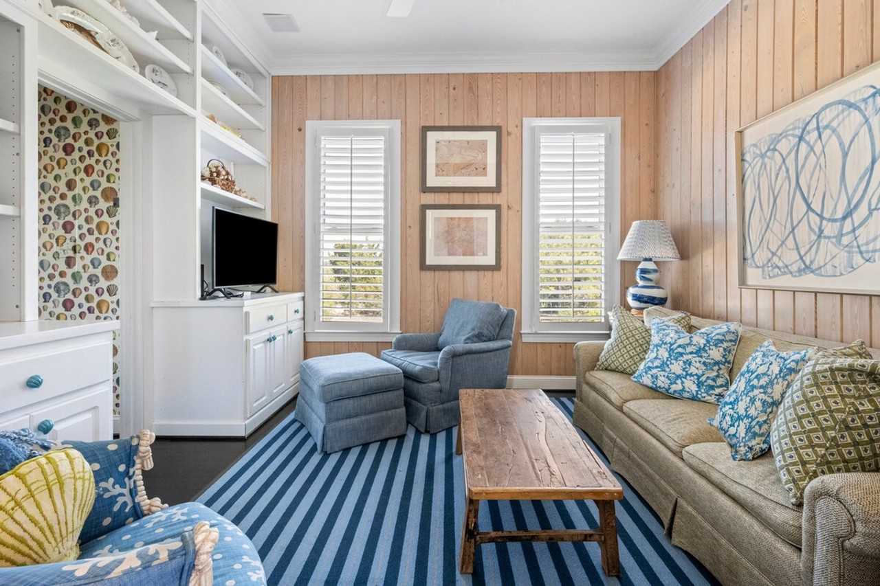 64 Tradewind Ct #1253401P - Photo 3 of 39