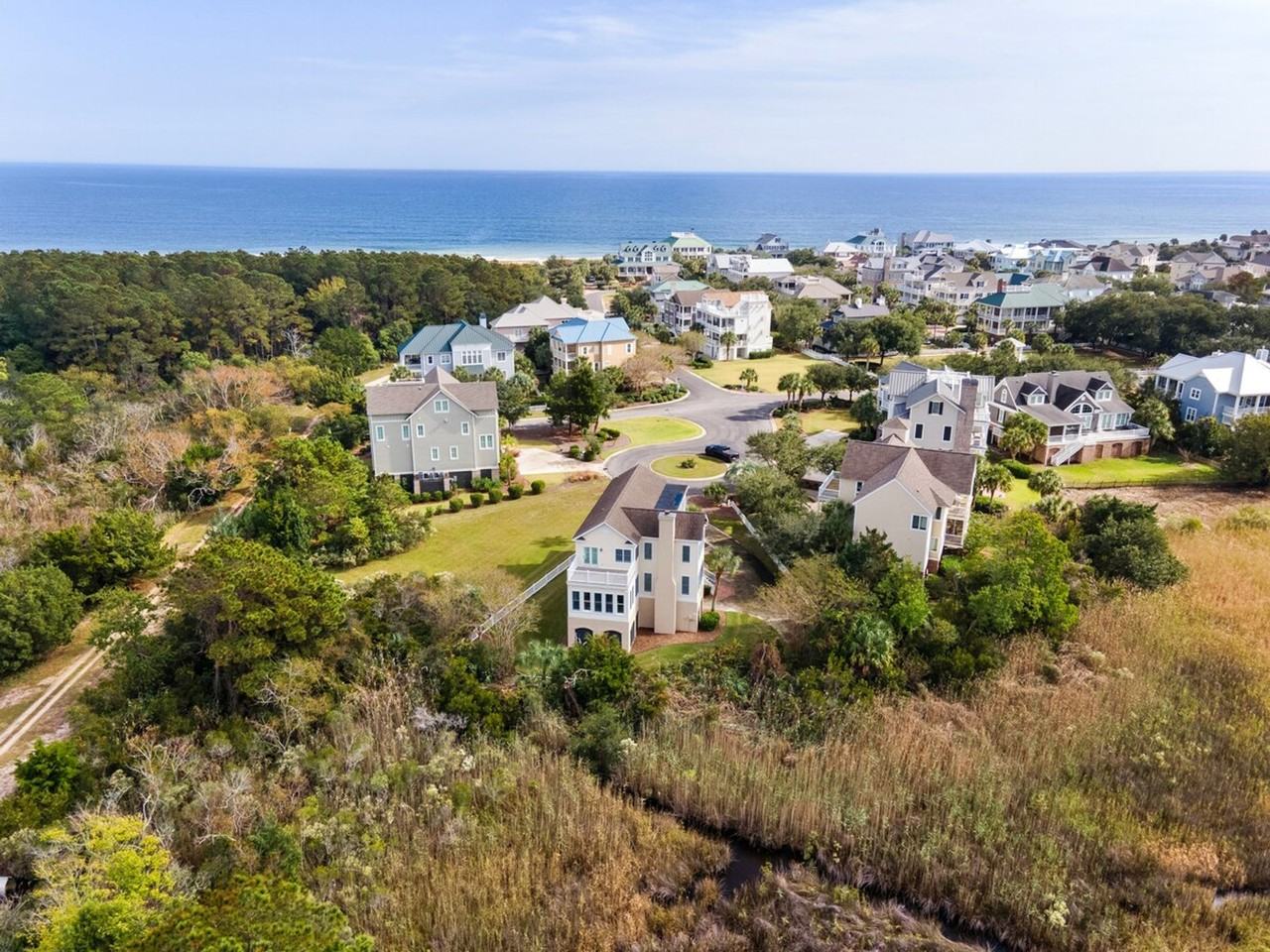 64 Tradewind Ct #1253401P - Photo 4 of 36