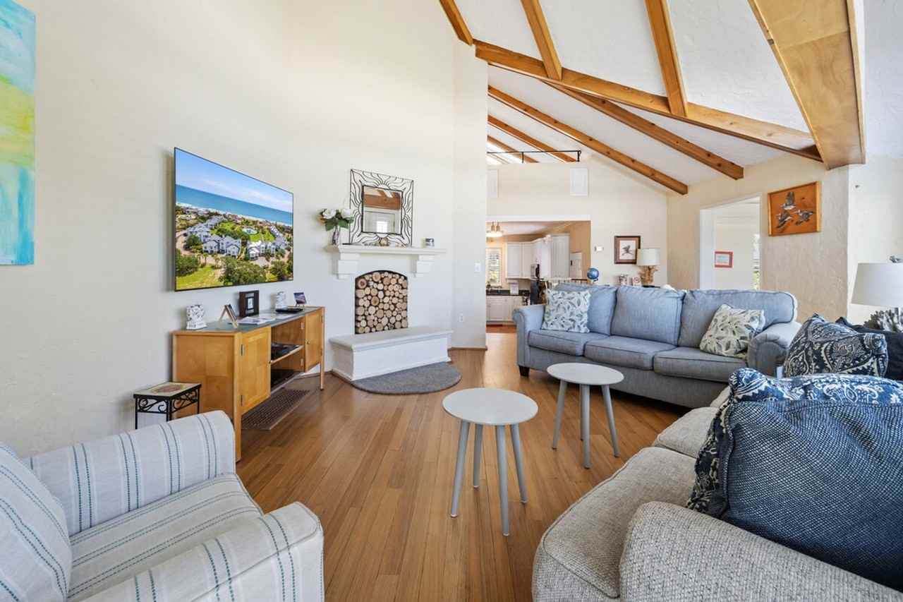 269 Debordieu Boulevard - Photo 4 of 29