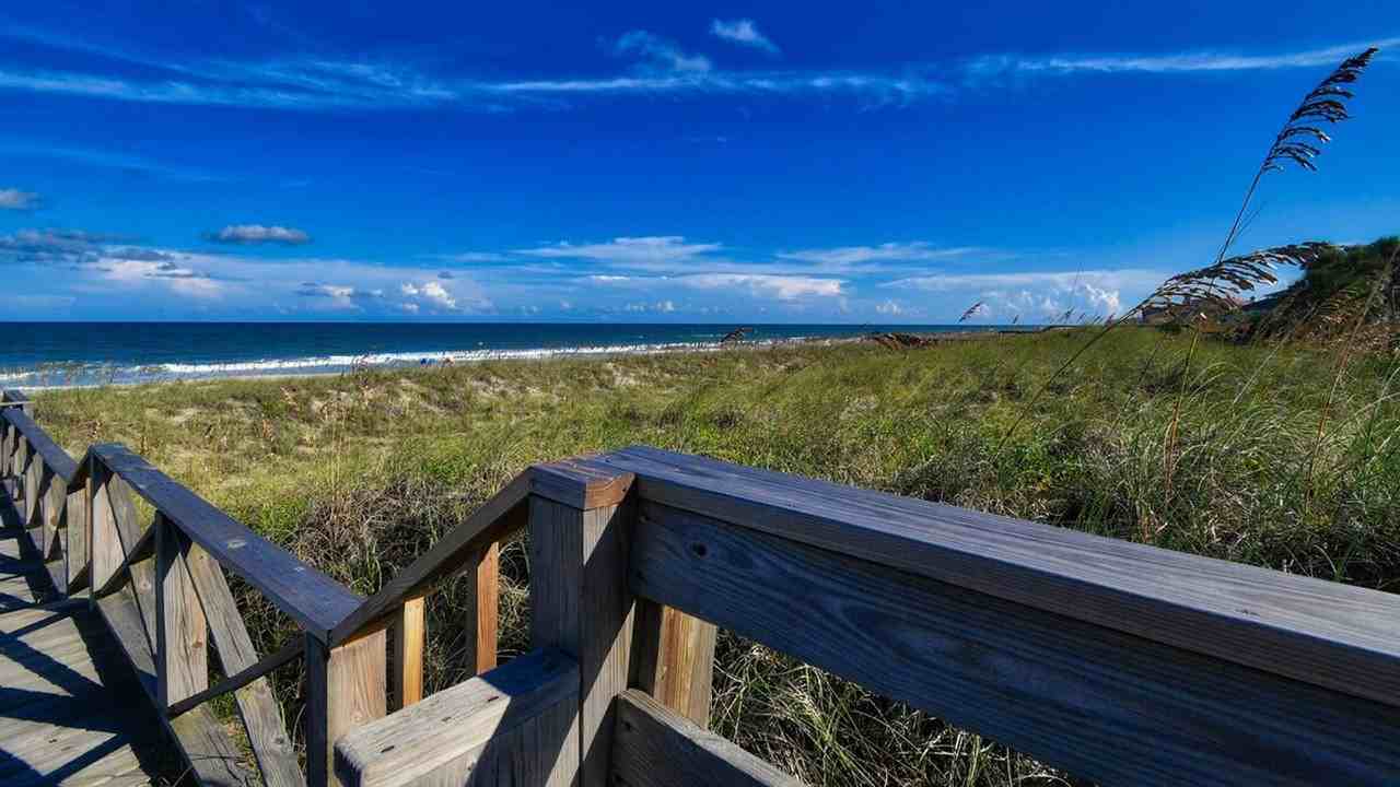 269 Debordieu Boulevard - Photo 6 of 29