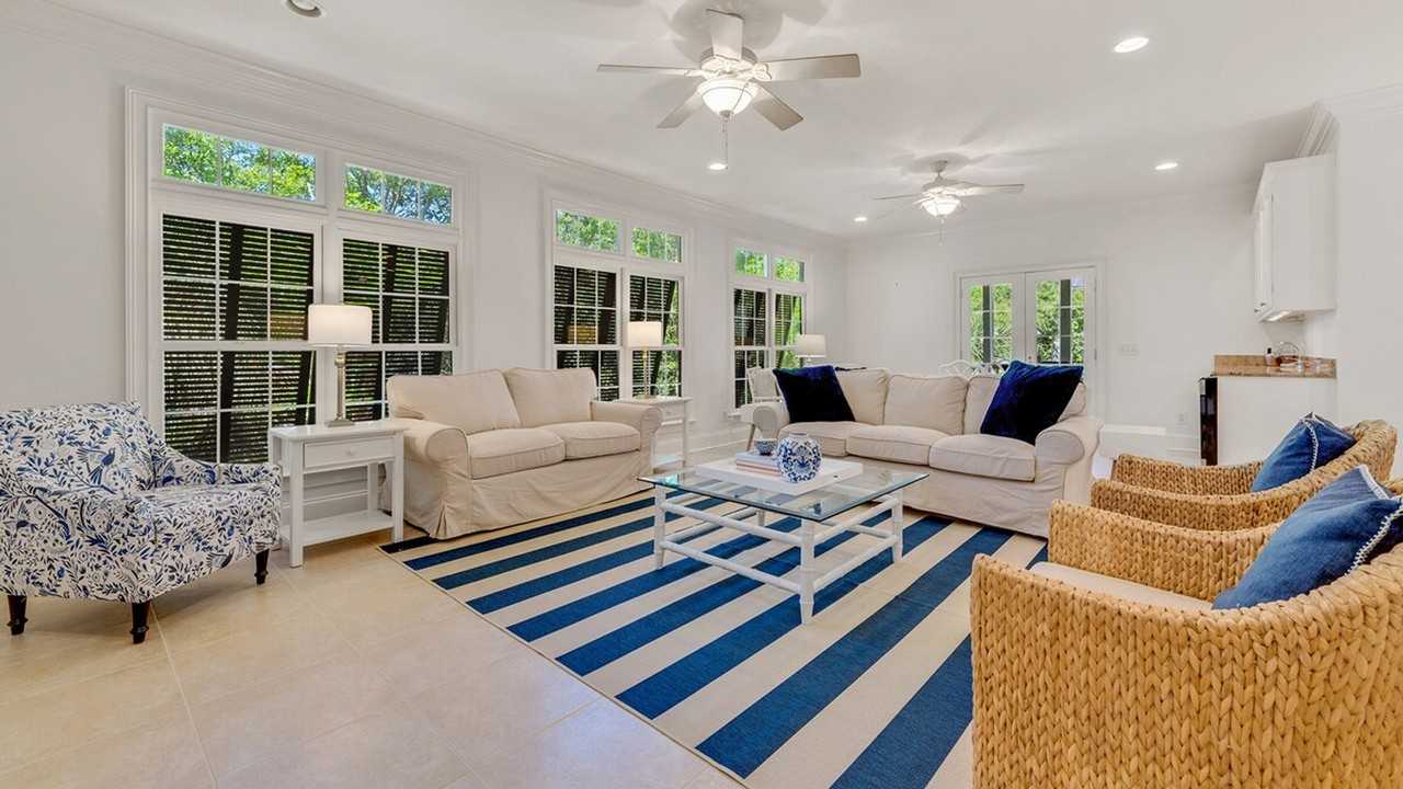 94 Ballyhoo St #1253489P - Photo 2 of 37