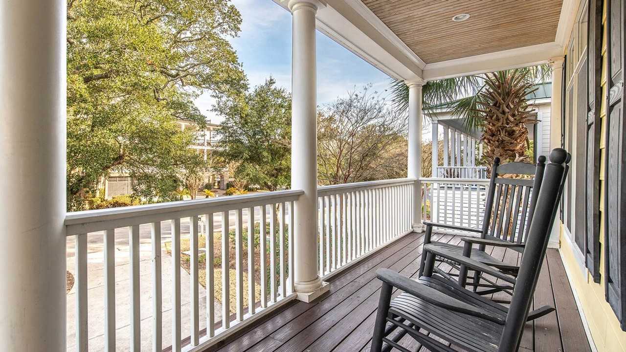 94 Ballyhoo St #1253489P - Photo 5 of 37