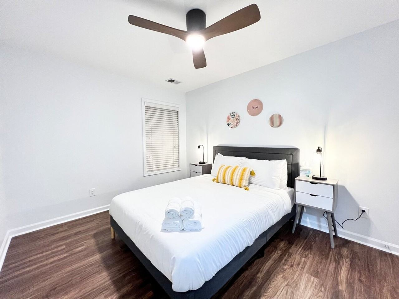 6009 Mock Ives Ct #1341828P - Photo 2 of 24