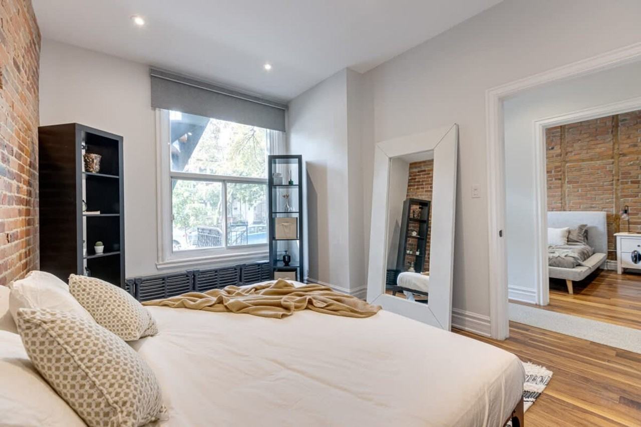 5579 Rue Clark #1254779P - Photo 6 of 46