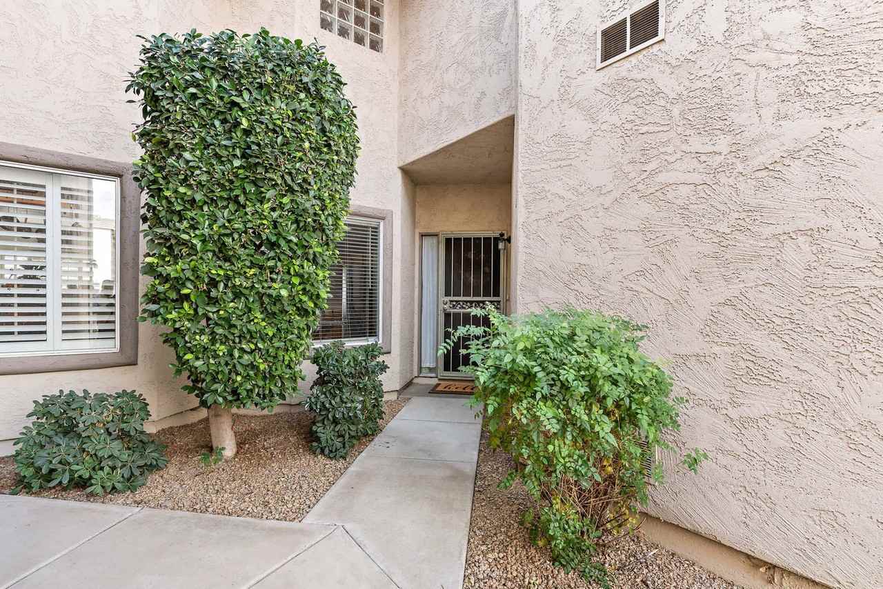 4301 N 21st St #1255134P - Photo 6 of 40