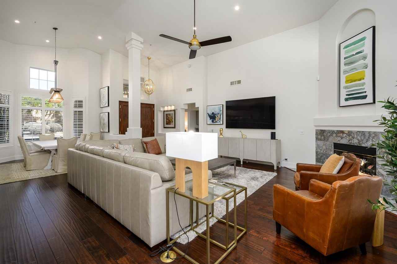 9375 E Sutherland Way #1255437P - Photo 3 of 50