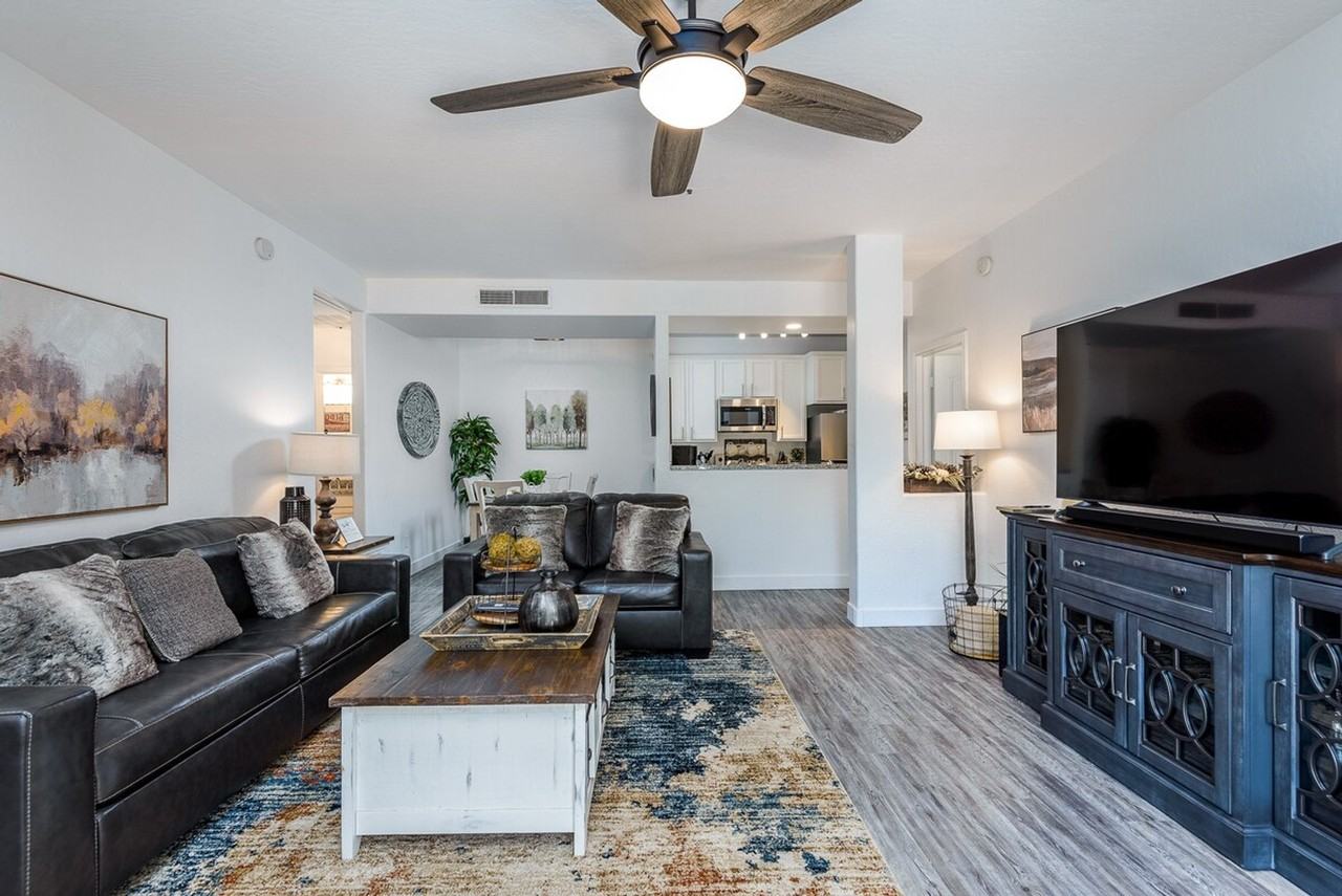 14145 North 92nd Street - Photo 4 of 31