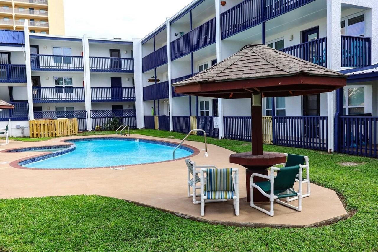 5601 Gulf Blvd #1255576P - Photo 7 of 24