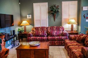 featured image of 117 E Lantana St