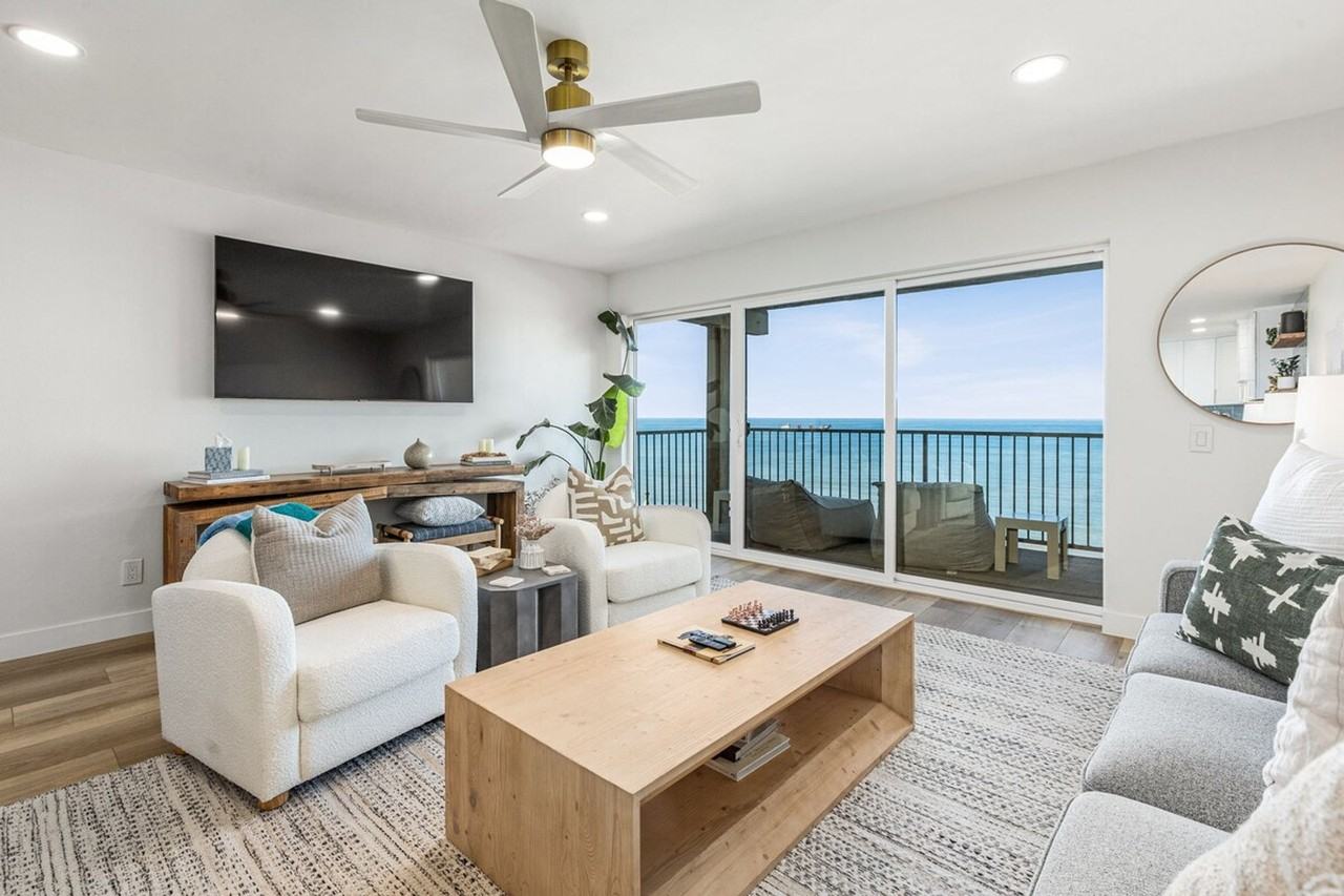 150 S Shore Dr #1255608P - Photo 4 of 35