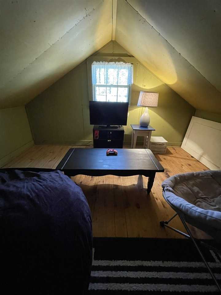 19 Naomi St #1255632P - Photo 4 of 36