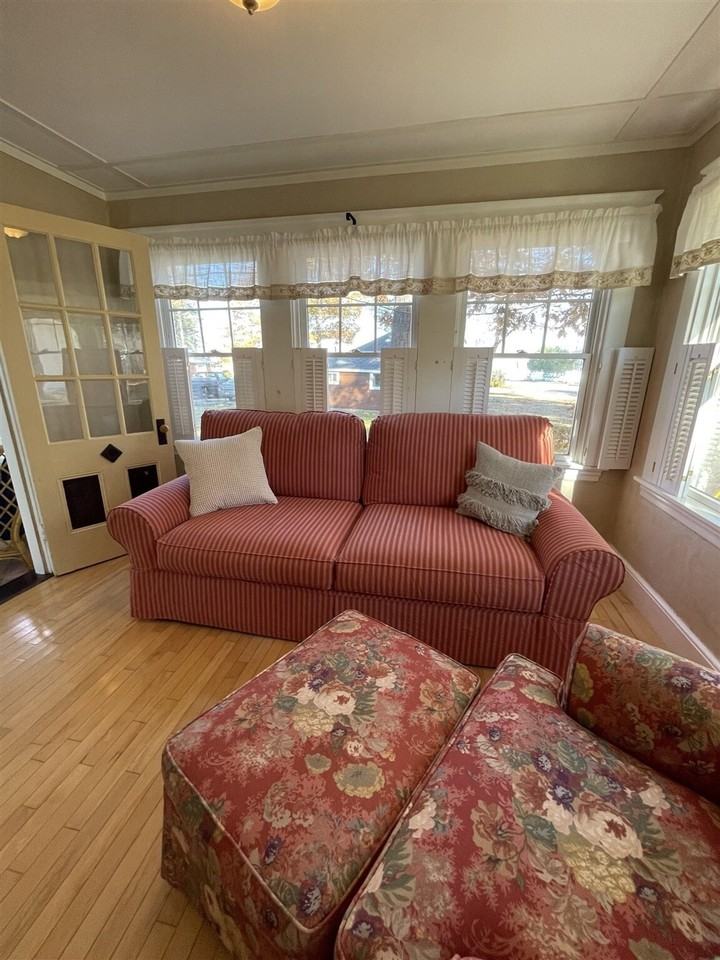 19 Naomi St #1255632P - Photo 6 of 36