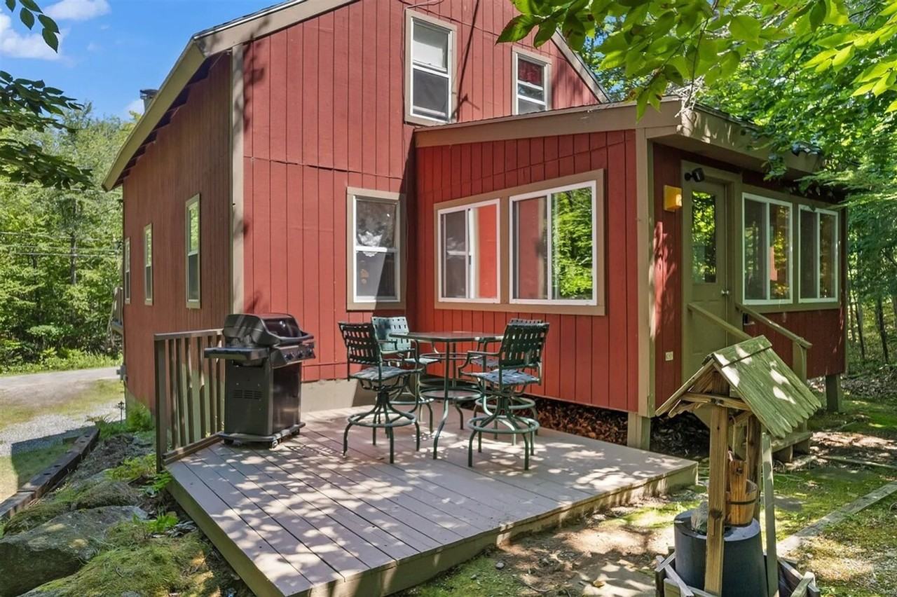 19 N Beach Rd #1255688P - Photo 7 of 31