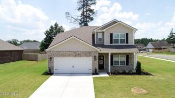featured image of 2427 Hyacinth Ln