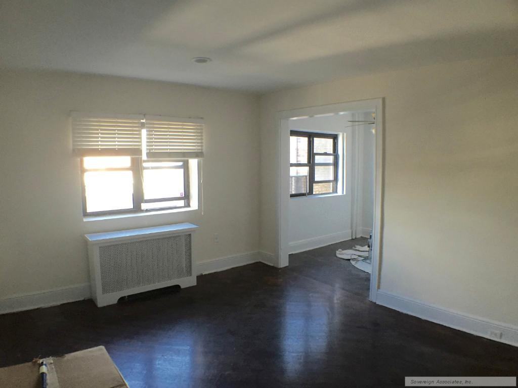 21 Fifth Ave #35