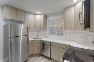 7630 - 38 N Eastlake Ter - Photo 1 of 1