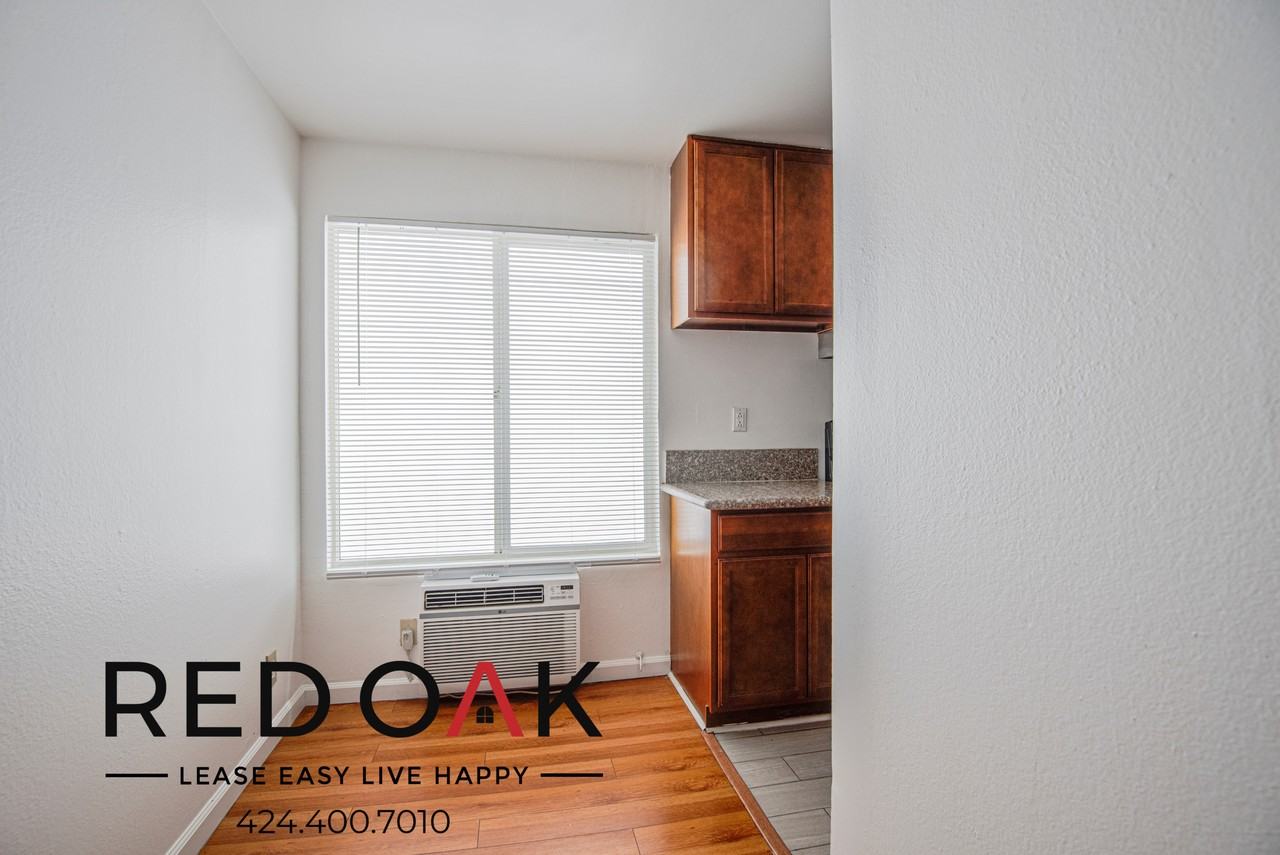 5624 Fair Ave - Photo 5 of 14