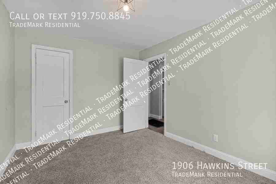 1906 Hawkins St - Photo 2 of 7