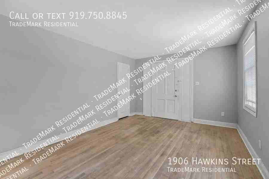 1906 Hawkins St - Photo 3 of 7