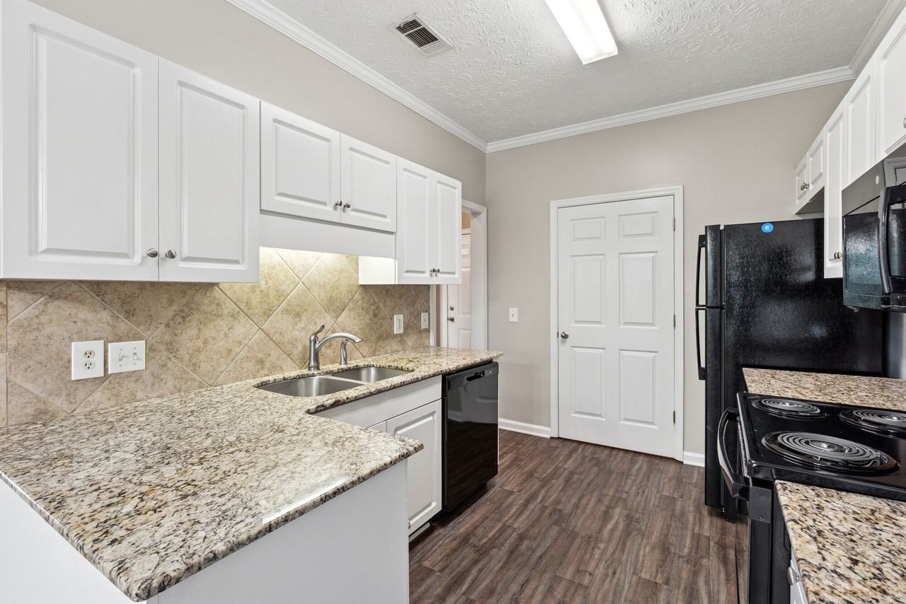 Steeple Crest Apartment Homes - Photo 3 of 42