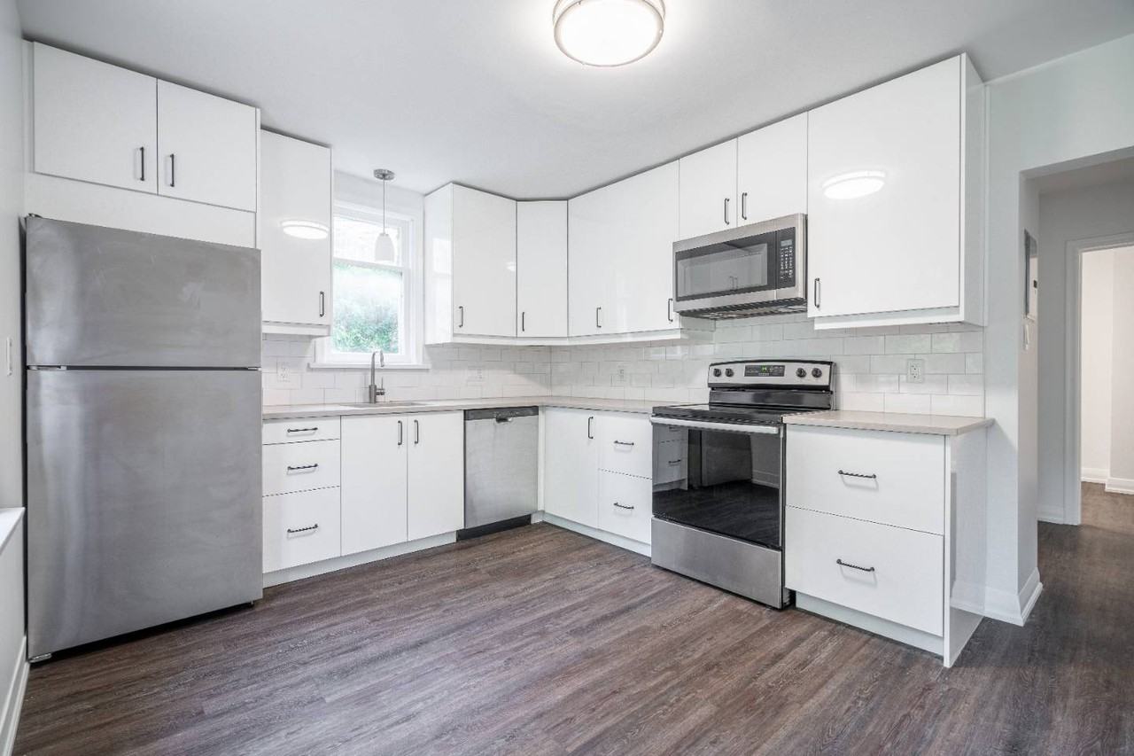 8 Peel Street 5 - Photo 2 of 13