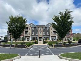 featured image of 1708 Fairmont Dr #200