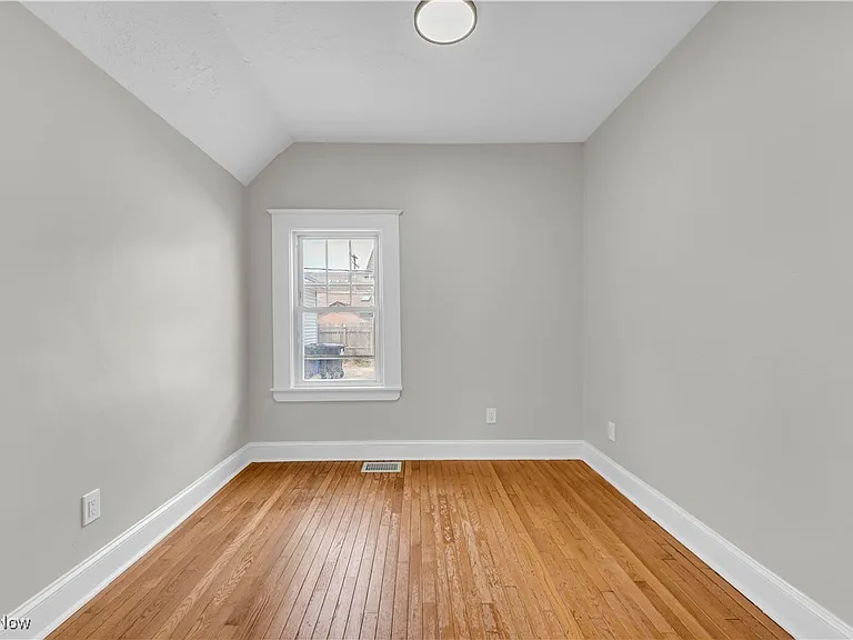 1244 W 69th St - Photo 5 of 10