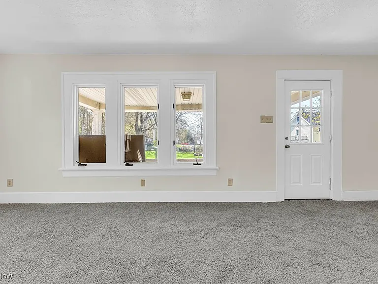 201 Alberti Ct - Photo 4 of 10