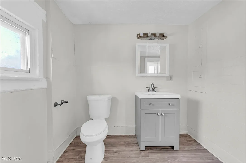 201 Alberti Ct - Photo 6 of 10