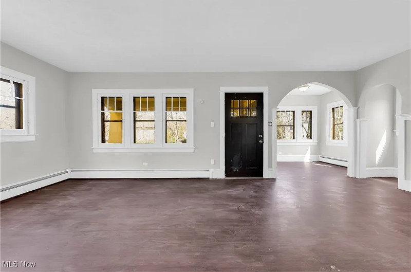 908 Stadelman Ave - Photo 3 of 10