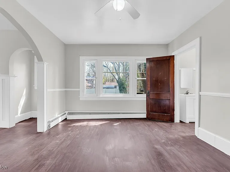 908 Stadelman Ave - Photo 6 of 10