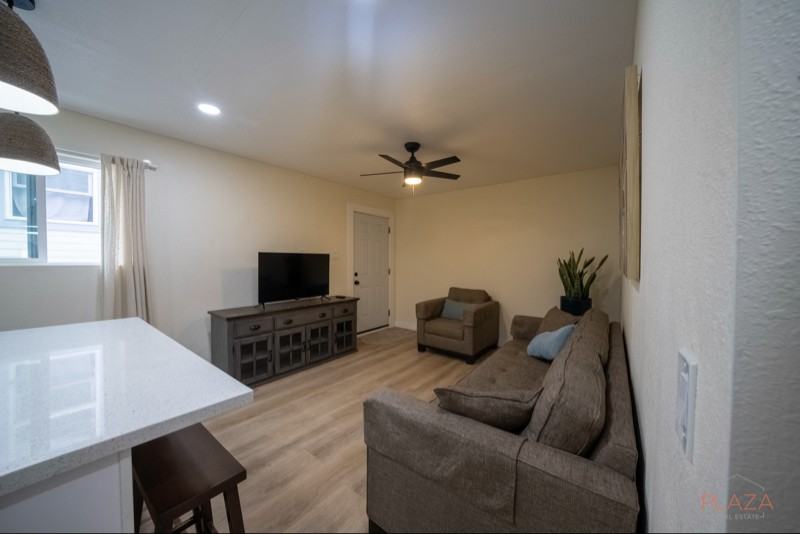 329 Beaumont Ct - Photo 3 of 25